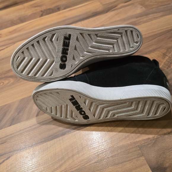 Sorel Women's Out N About Hidden Wedge Black And White Ankle Bootie Size 9 - Picture 7 of 10